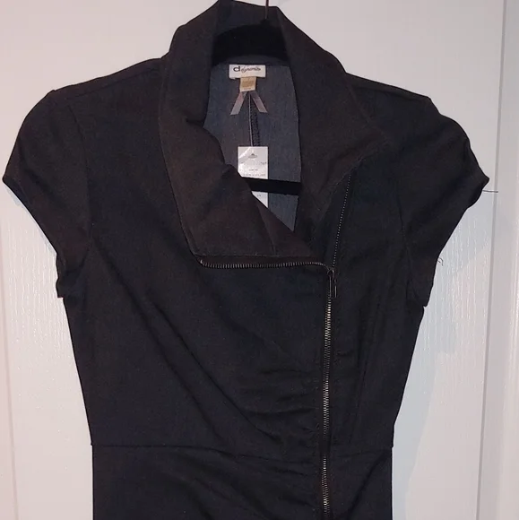 Dynamite Zipper Mini Dress - Picture 2 of 8